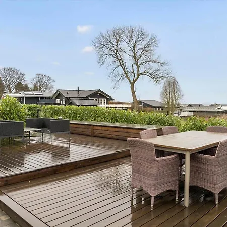 Sj279-bjert-oluf-ravns-vej-29 Binderup Strand